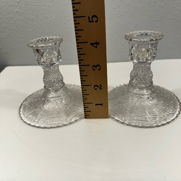 Vintage Duncan & Miller - Sandwich Clear Glass Set of 2 Candlesticks - Picture 5 of 5